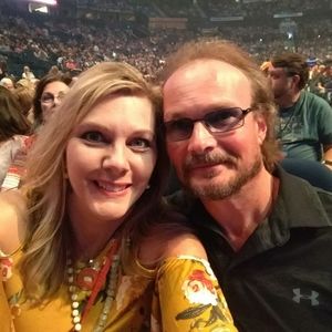 Meet your Posher, Leigh